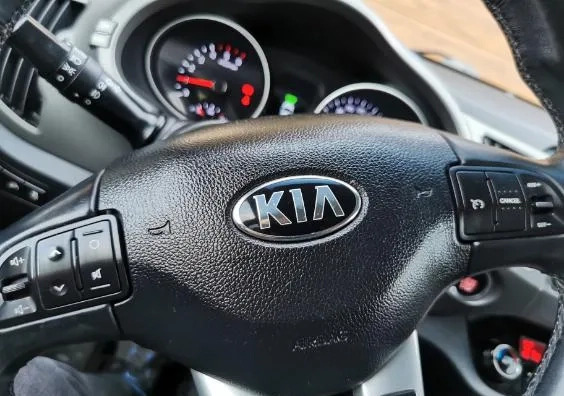 Kia Sportage cena 59900 przebieg: 110000, rok produkcji 2014 z Prudnik małe 379